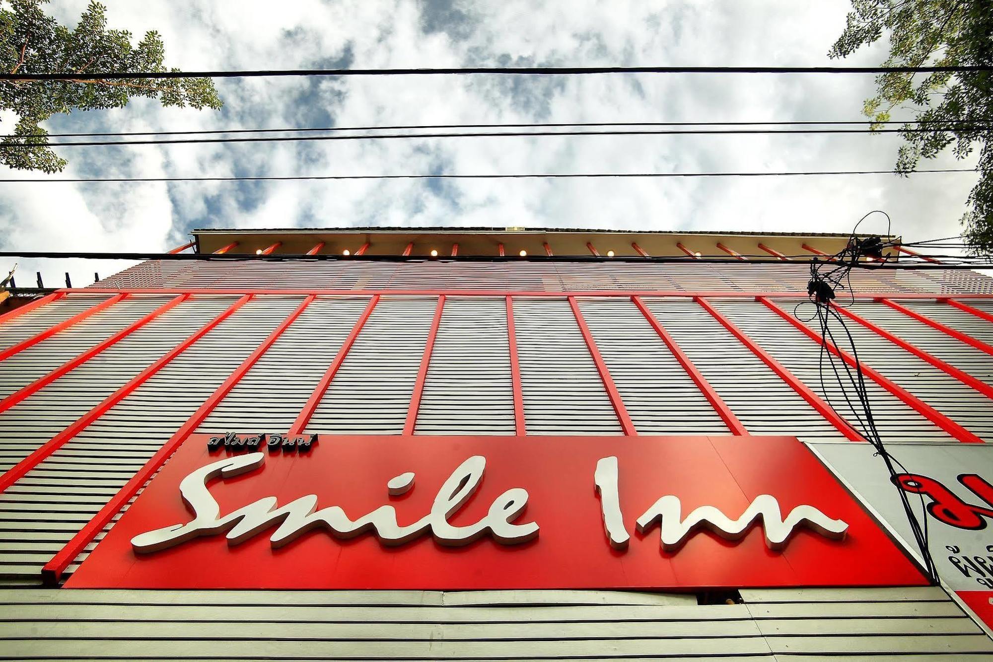Smile Inn Bangkok Esterno foto